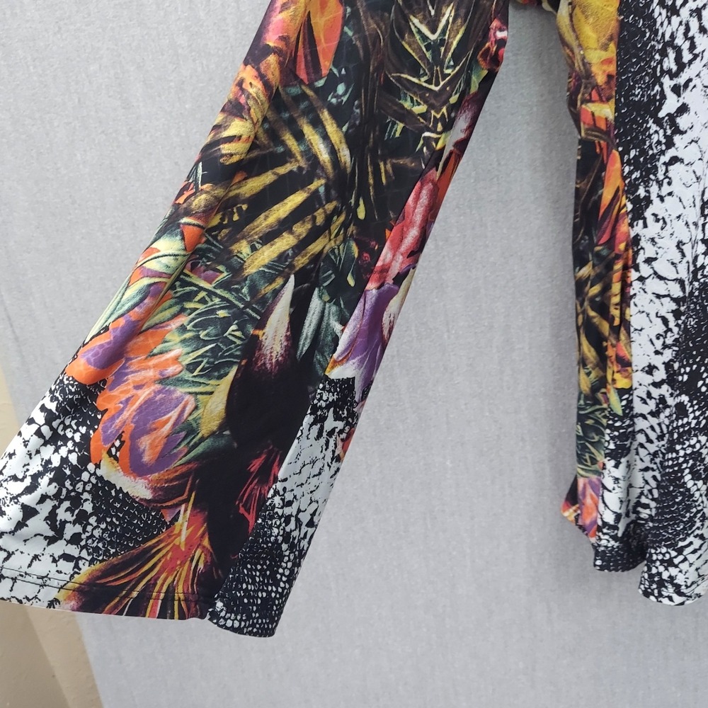 Monroe & Main Floral Abstract Top Women 2X Bell Sleeve Slit Arm Boho Artsy Flowy - Picture 4 of 16